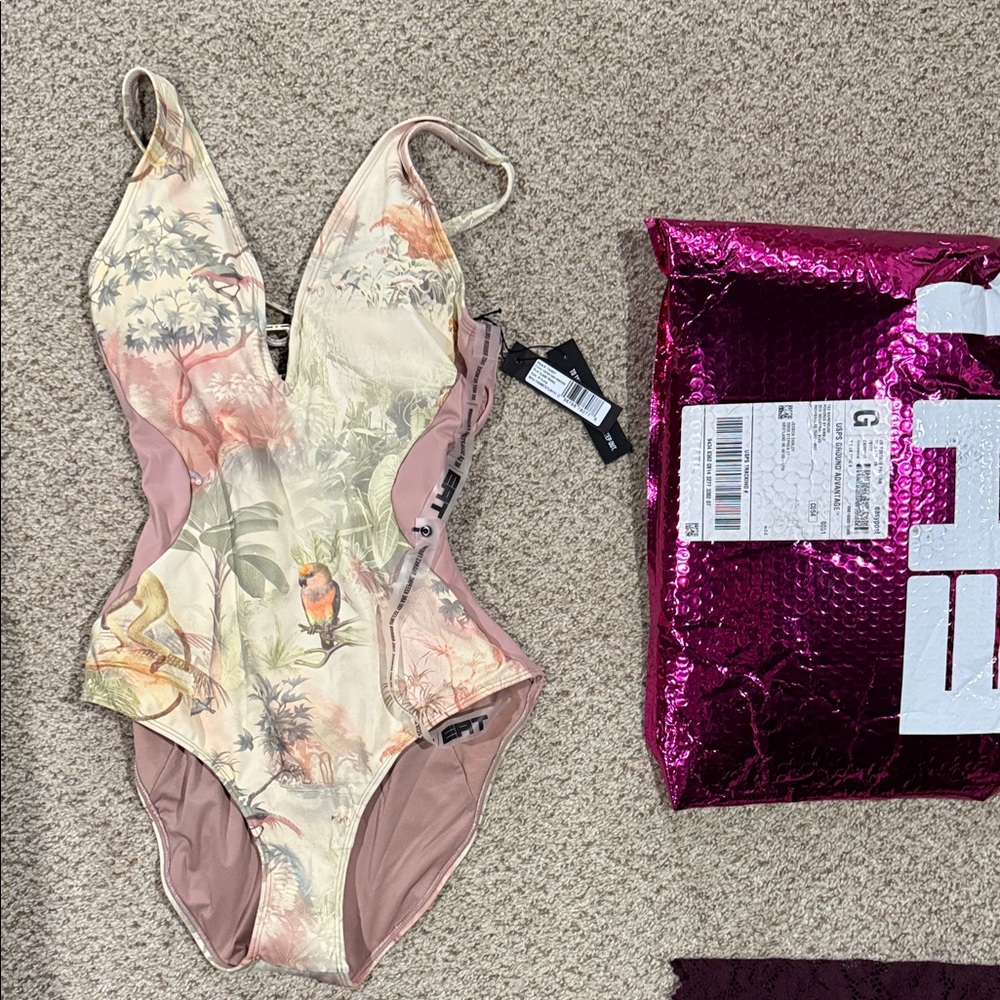 Ta3 Plungey Triangle CONTOUR SOFT TROPICAL/ROSE Xlong Medium